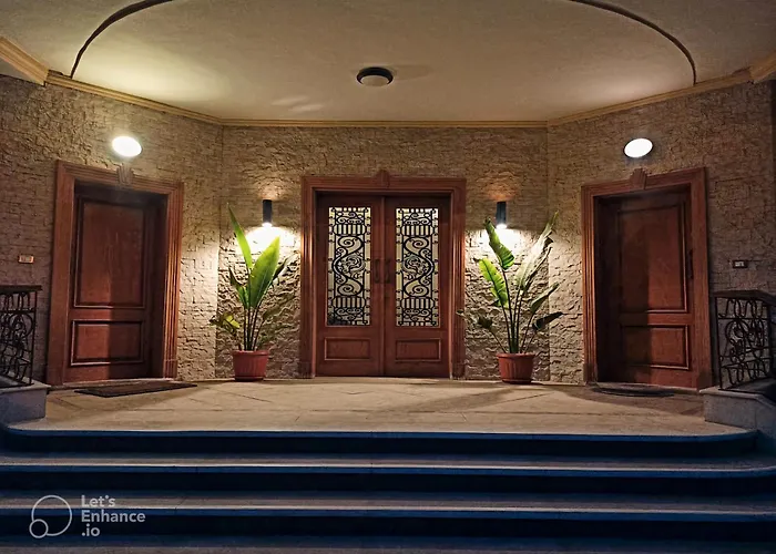 Paradise Studios
