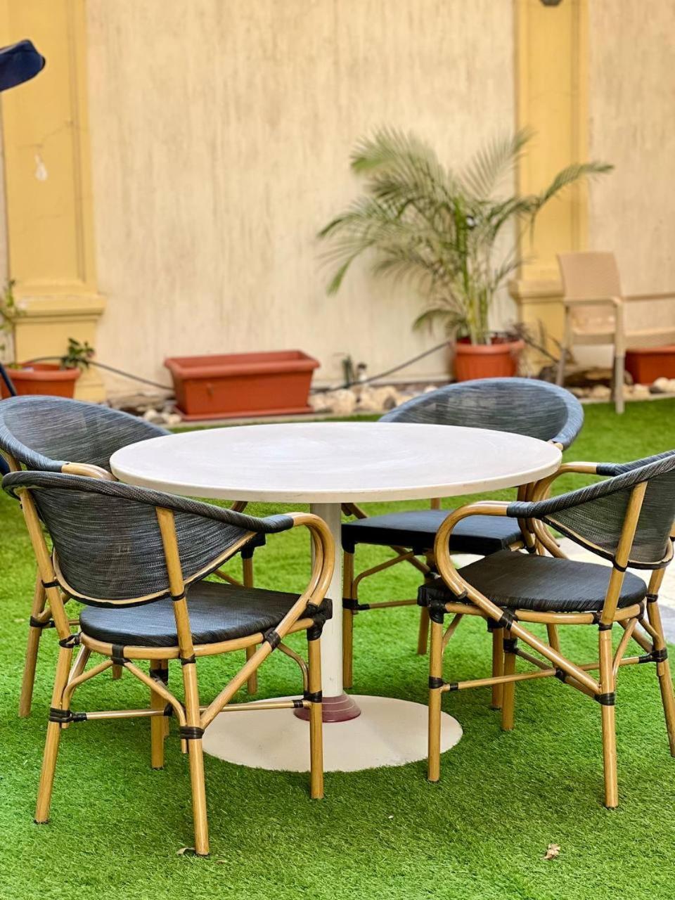 Apartment Paradise Sheikh Zayed City